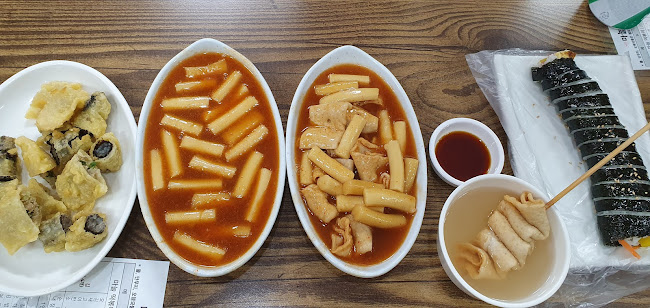 Comentarii opinii despre 마늘떡볶이