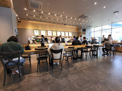 스타벅스 판교알파돔타워점