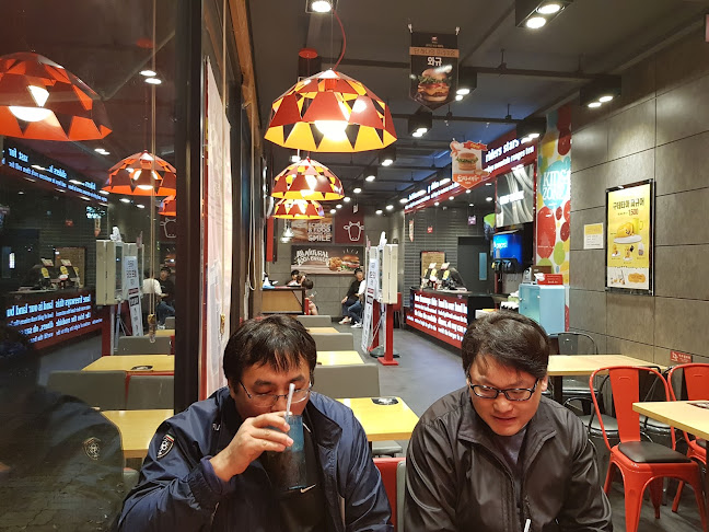 Opinii despre 롯데리아 목포상동점 în 목포시 - 외식업