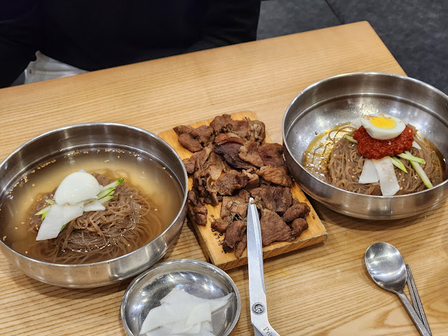 육쌈냉면 수원역점