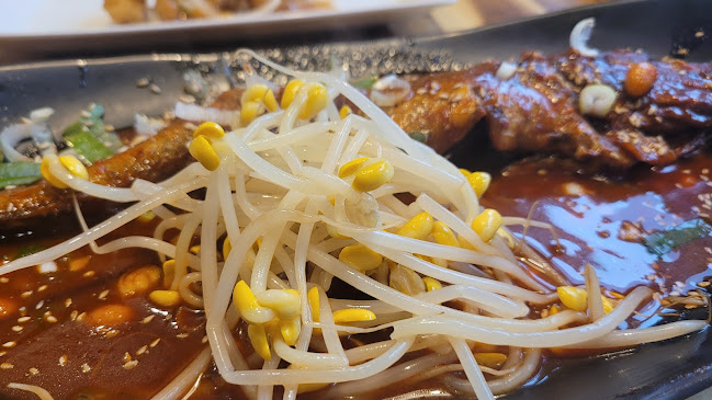 Opinii despre 본향퓨전한정식 în 익산시 - 외식업