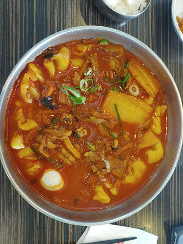 짬뽕지존 Chinese restaurant - 외식업