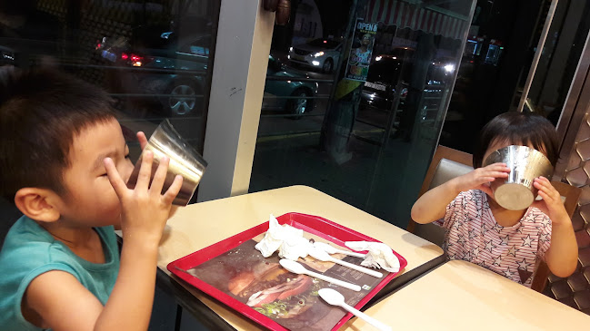 Comentarii opinii despre 롯데리아 전주아중점